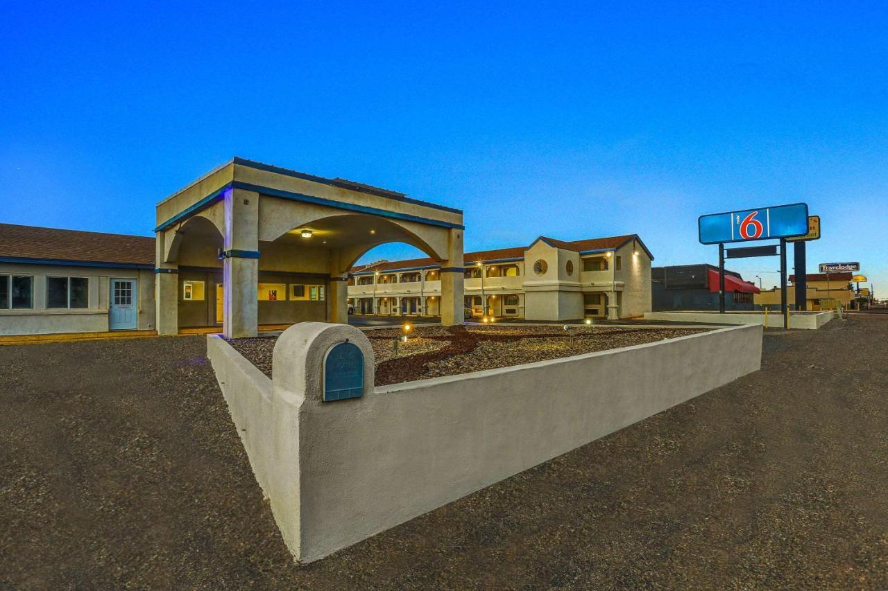 Hotel 6-clovis, Nm 2*