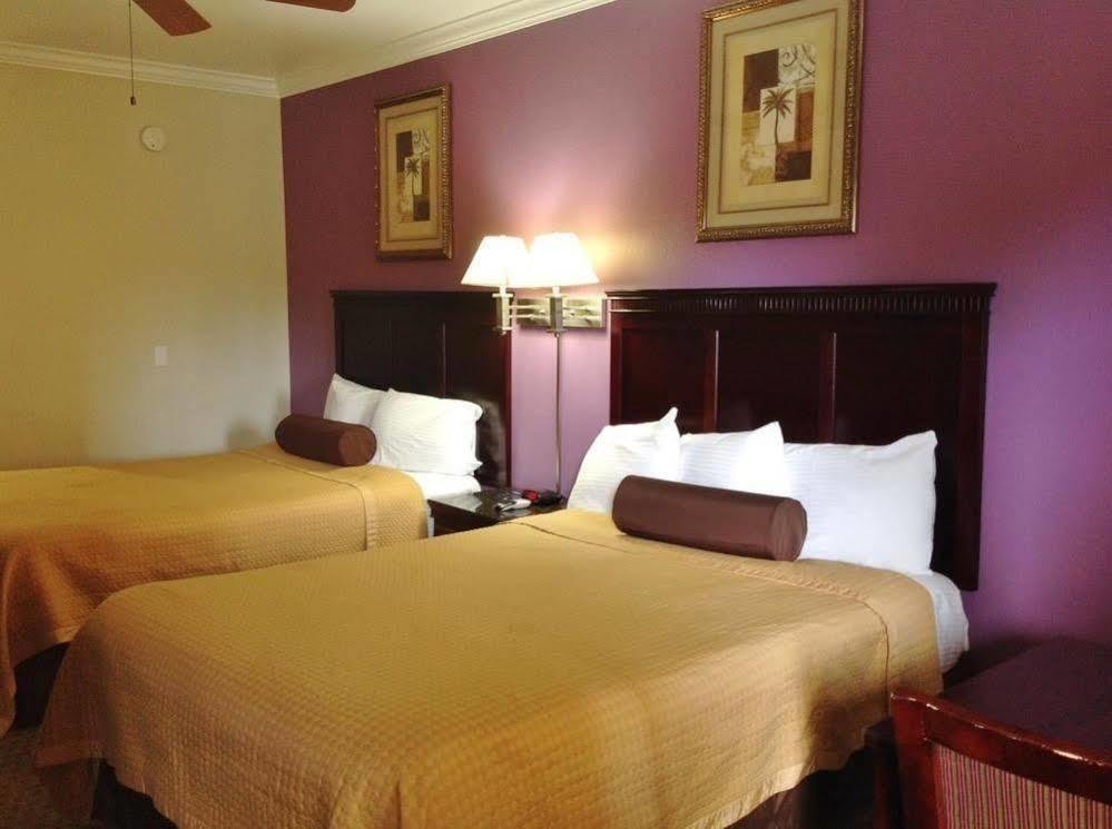 Hotel 6-clovis, Nm 2*