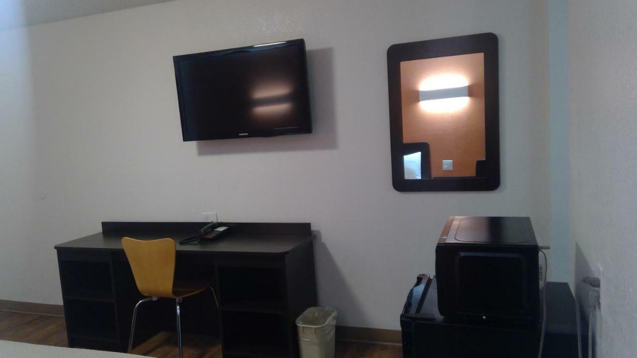 Hotel 6-clovis, Nm 2*